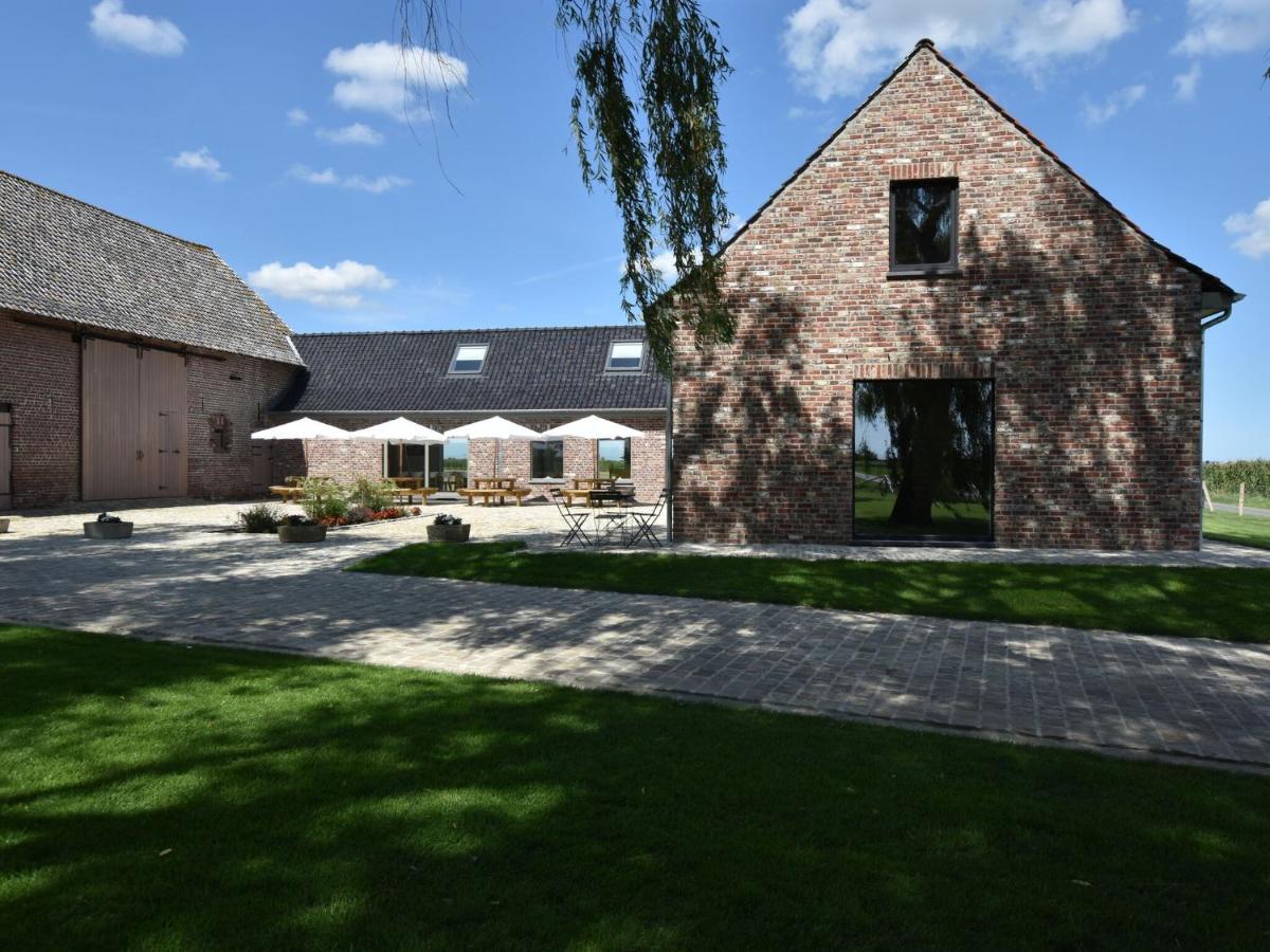 Spacious Holiday Home With Pond In Poperinge Roesbrugge-Haringe Exterior photo