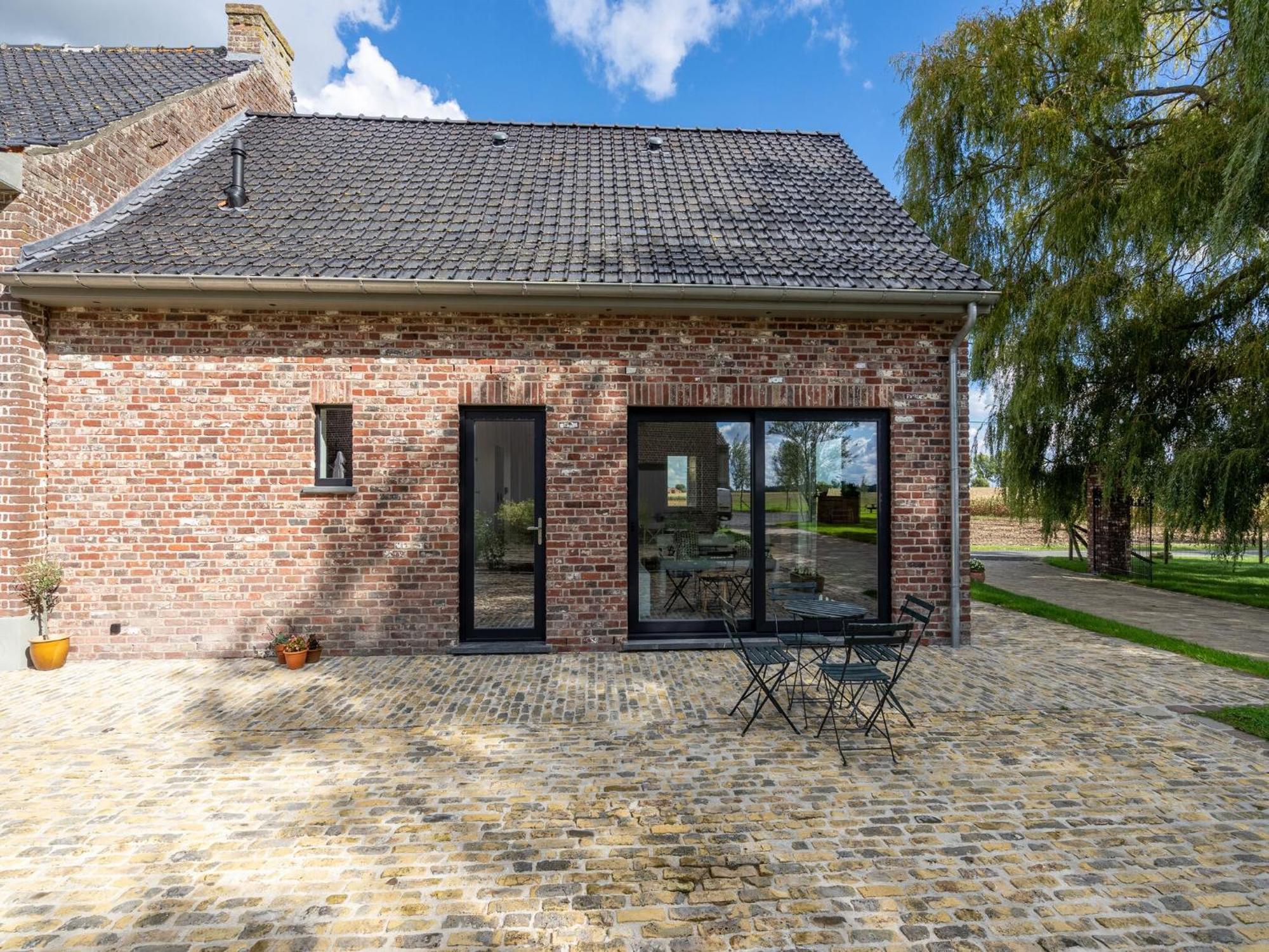 Spacious Holiday Home With Pond In Poperinge Roesbrugge-Haringe Exterior photo